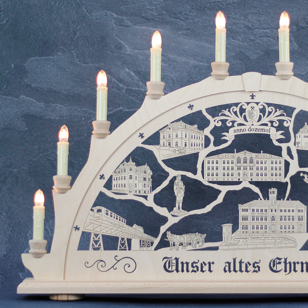 Erzgebirgs - Schwibbogen 'Unser altes Ehrndorf' 10 flammig (LED Optional) 66x6x44cm